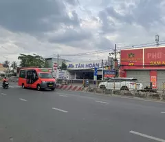 house for sale facing highway 13, near pham van dong, 13x35m, level 4, for rent 50 million, 38 billion.