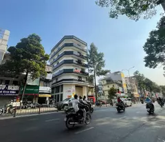 house for sale facing main street ly thuong kiet, district 10 (busy business area)