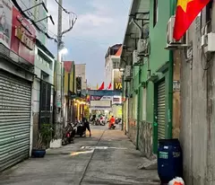 house for sale front of business alley, 4 floors, car sleeping in the house, 5x12m, side nguyen thi tap district 7, only