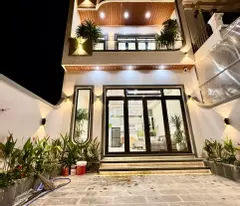 house for sale front of co loa main street