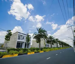 house for sale front of le van luong street, private book of owner. 5x20m price 1ty2