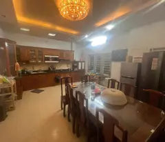 house for sale hoang hoa tham 42m2 - price approximately 6.5 billion - corner lot - near street - airway