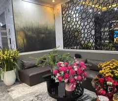 house for sale hoang liet- hoang mai, 57 m2, 6 floors, elevator, 4.1m mt, high price 15 billion.