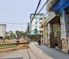 house for sale hoang quoc viet cau giay corner lot 3-sided car lane elevator business 21 billion