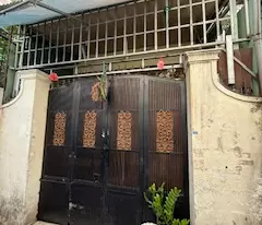 house for sale in alley 1007/lac long quan, bay hien ward, 4x17m, level 4 house, ready to be repaired, price 5.9 billion tl