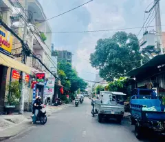 house for sale in alley 8m phan huy ich, near emart go vap, 4m wide, 3 floors, estimated 6 billion