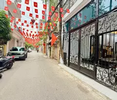 house for sale in bach mai-core hai ba trung, busy business, 45m2 car access to the house price only 13 billion