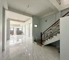 house for sale in binh chieu alley, thu duc. area 74m2, 4 floors, 6 bedrooms, living room. price 7.35 billion. contact: 0933125879