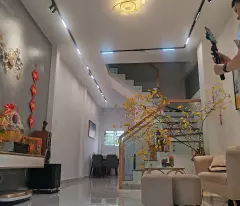 house for sale in binh thanh, 42m2, 2 floors, 2 apartments at hxh thong _ nhh 5 billion.