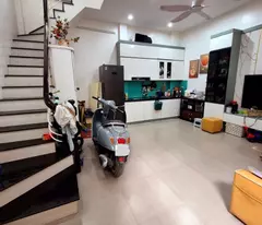 house for sale in bui xuong trach, thanh xuan, near car, 30m2, 6.5 billion (ctl)