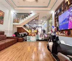 house for sale in dang van bi alley, thu duc. area 71m2, 3 floors, 3 bedrooms. pink book, price 6.9 billion. contact: 0933125879