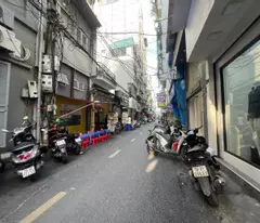house for sale in dao tan, ba dinh, corner lot, near the street 97m2, 2 floors, 6m2, only 17.5 billion