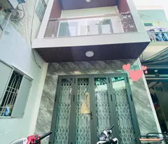 house for sale in district 11 - car dumped in front of au co house - 30m2-2floors - new house - move in immediately - 3.95 billion tl.
