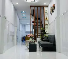 house for sale in district 3 cach mang thang 8 near metro station, 33m, 2 new bedrooms, price slightly 3 billion