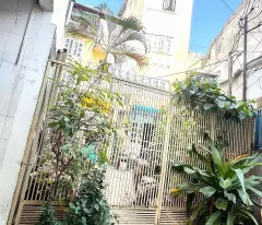 house for sale in district 4, only 2billion 350, 1t1l, area 60m2.