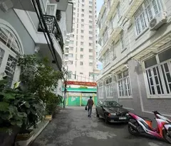 house for sale in district 7, car parking, super nice location, good price