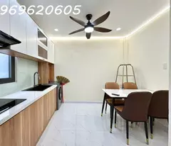 house for sale in district 7, front front of tan quy street, large area 60m2. cars are parked day and night. price is about 4 billion mr.