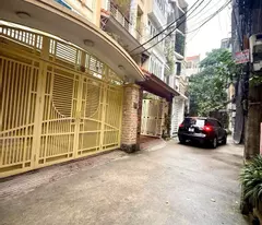 house for sale in dong da, 81m hoang cau, divided lot, 2 open spaces, car parking, near the lake