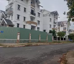 house for sale in front of alley 28, near le van thinh hospital, 100m2 for only 6.5 billion