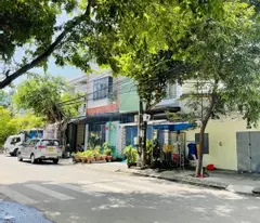 house for sale in front of man quang 4, son tra, area 110m2 c4, price 3.85 billion.