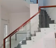 house for sale in front of tan hoa dong just a few steps, 40m2, available contract 6 million/month.