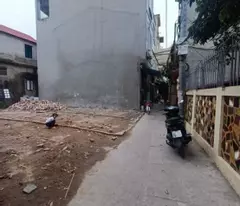 house for sale in ha dong, 39m2 x 4 floors, 3m wide road, price only 3.3 billion
