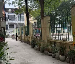house for sale in hoang quoc viet street, land divided into lots for officials, oto avoid, 2 airy, durable house 40m x5