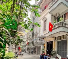 house for sale in hoang van thai, thanh xuan, garage for cars, business, elevator, 55m2, 20.8 billion (ctl)