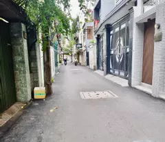 house for sale in huynh van banh car alley, pn district, 4 floors, 50m2 - 9.3 billion