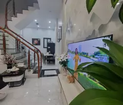 house for sale in kim giang, lane 3m, near car, area 32m2, 7.7 billion