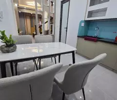 house for sale in lac long quan, clear alley, near cars to avoid, live right away (only 7.8x vnd billion)