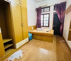 house for sale in lac long quan, small auto alley, 100m main road, near west lake 35m2 3 floors 7.6 billion