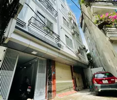 house for sale in lac long quan, small car alley leading to the house, 5 minutes to west lake 37m2 5 floors 8.15 billion