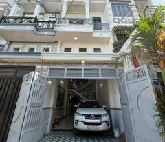 house for sale in lam thi ho alley, district 12, 70m2, 4 floors, 4 bedrooms, pink book, good price 5.7 billion!