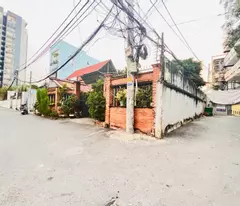 house for sale in lane 8, linh trung, thu duc, hcmc - area 194m2, level 4. price 10.9 billion,
