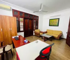 house for sale in le thanh nghi, 5 floors, 10m elevator waiting area to hai ba trung business street