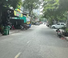 house for sale in le thi hong alley, 4.5m wide, 86m2, 3 floors, both residential and commercial, right at cc market for only 14 billion.