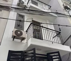 house for sale in linh nam car 20m near market, near university 32m lovely price