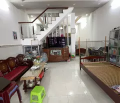 house for sale in linh xuan, thu duc, alley no. 8. area 64m2, 3 floors, 3 bedrooms, red book. price 4.4 billion. contact: