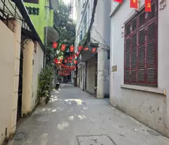 house for sale in mai dong: near streets - good light - farm lane - near cars - high residents