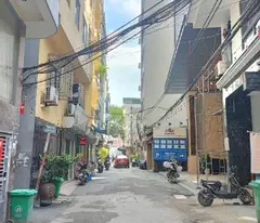 house for sale in me tri thuong alley, nam tu liem. area 55m2 x 5t, 4 bedrooms, red book, price 14 billion. contact: 0937651883