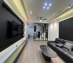 house for sale in ngoc lam long bien center – hard to find golden location area: 50m² x 5 floors - price: 11.3 billion