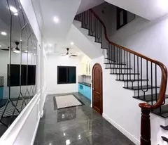 house for sale in ngu hiep plot, 40mx4t, car parking, day and night business