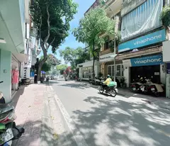 house for sale in nguyen cong hoan, ba dinh, 68m2, 3.5m m, only 12.9 billion