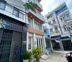 house for sale in nguyen thi thap alley, district 7: 40m2, 2 floors, sh, price only 5.8 billion