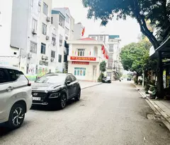 house for sale in nguyen van cu 55 m2, 4 floors, 2 cars avoid, parking day and night, high price - 13 billion
