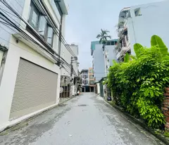 house for sale in nguyen van cu, gia thuy, long bien. the alley is as big as a street, beautiful, elevator, 70m2*6t, 10.88 billion