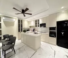house for sale in nguyen van cu long bien, oto parking door, elevator, brand new, 52m about 12 billion