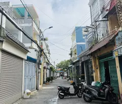 house for sale in tan phu - 77m2-5 bedrooms-3 bathrooms - near aone tan phu supermarket - call me to see the house