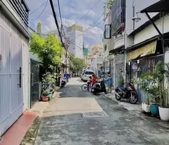 house for sale in tan son nhi car alley, tan phu district, 4 x 12.5m, 4.2 billion, 3 bedrooms.